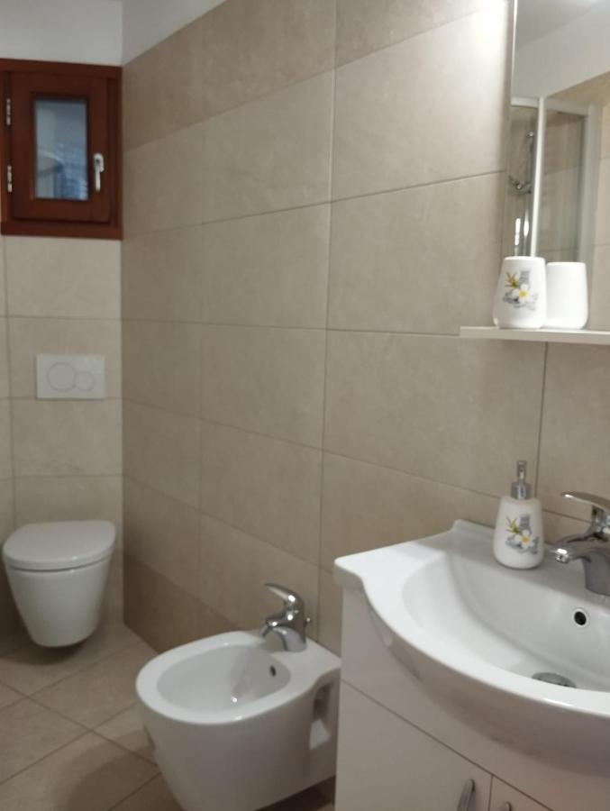 Casa Elisa Affittacamere Armeno Екстер'єр фото